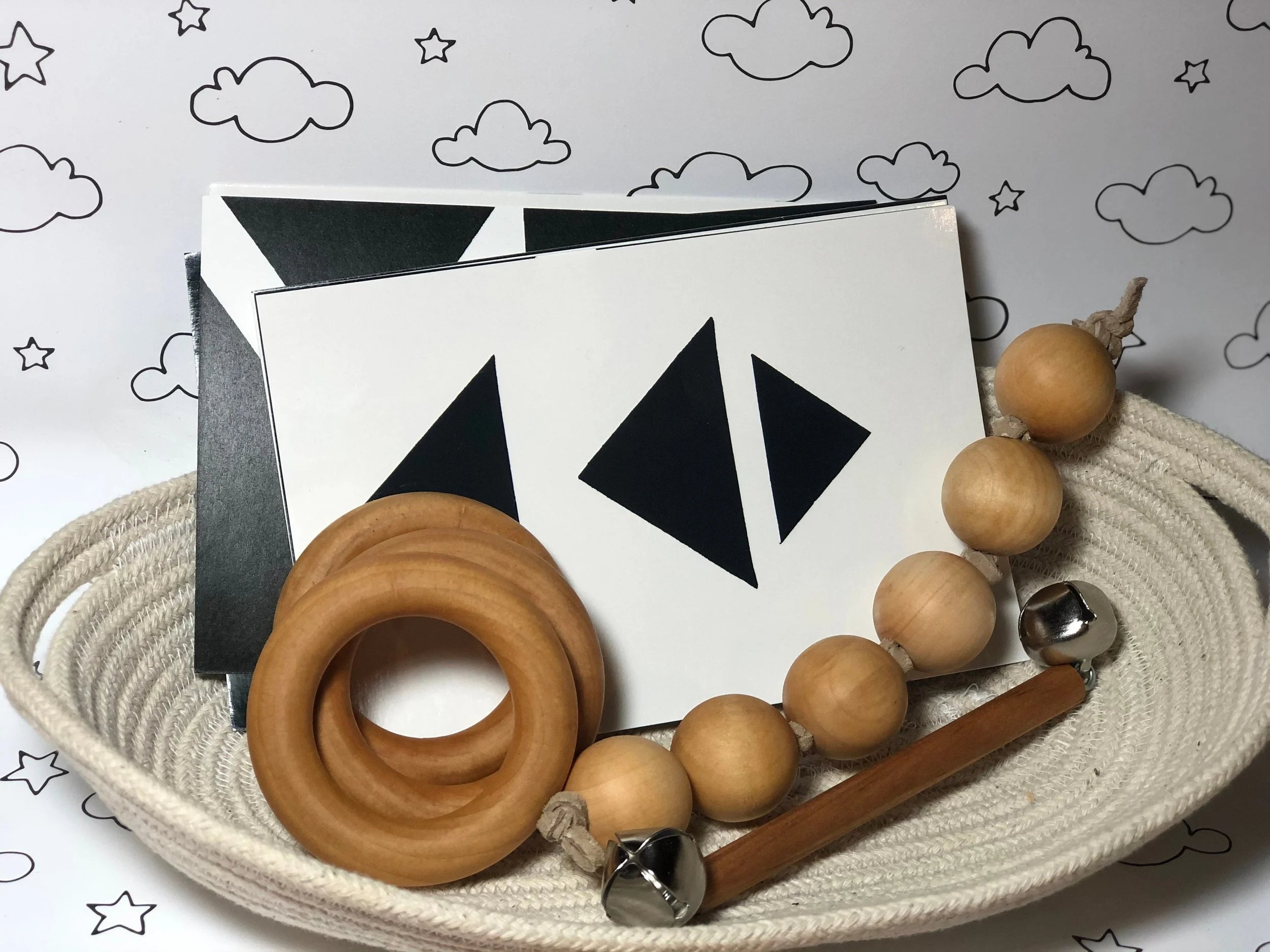 0-3 Months Bundle of Essential Montessori Materials